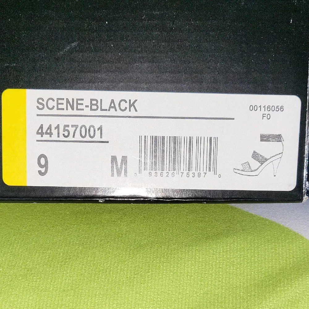 Carlos by Carlos Santana Black Heels with Elegant Design - Picture 9 of 10